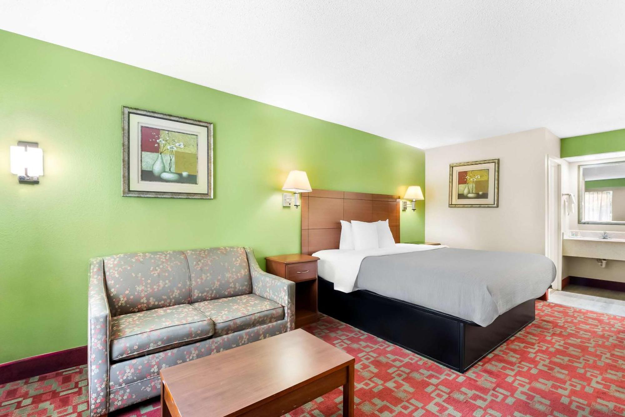 Inn Quality - Smithfield 2*